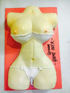 Cincinnati-Ohio-California-Voluptuous-Bachelor-White-Bikini-Cake